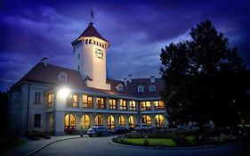 Hotel Zamek Pułtusk Dom Polonii